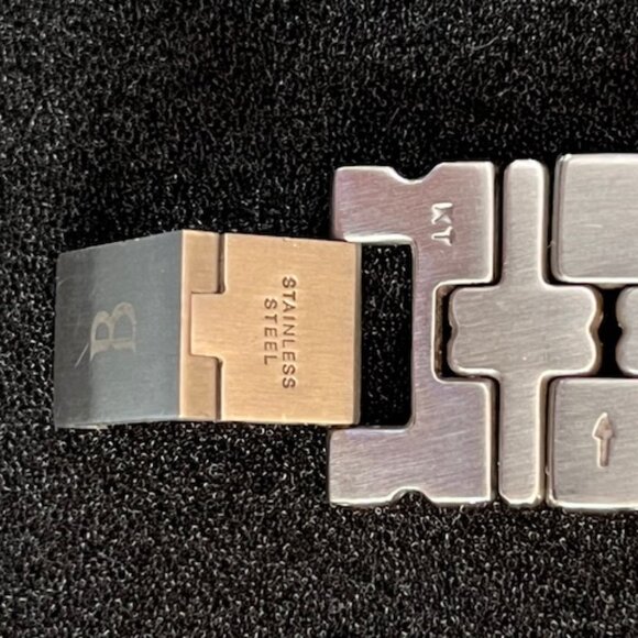 BULOVA | NFL Superbowl Men's two-tone watch-NEW Battery - Picture 7 of 16